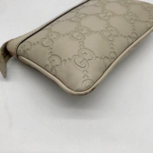 Gucci Off-White Monogram Leather Zip Wallet - Picture 9 of 11